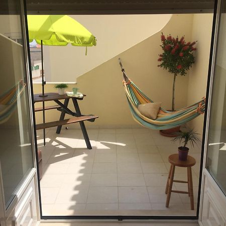 Хостел Pineapple Surf House Атогиа-да-Балейя Экстерьер фото